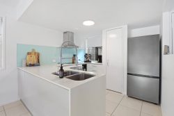 2/32 Taylor St Marcoola QLD 4564 Australia