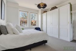8 Roope St New Town TAS 7008 Australia