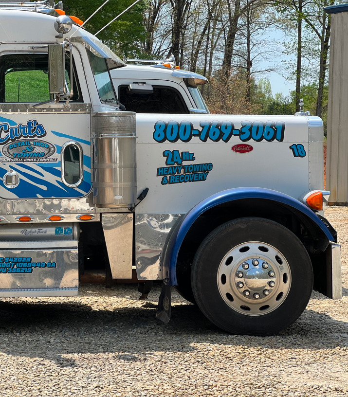 Heavy Duty Tow Truck