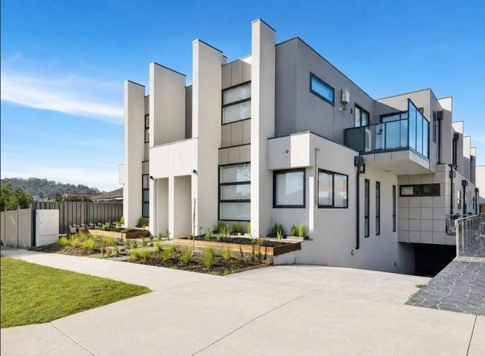 Unit 4/10 Sherbrook Ave Ringwood VIC 3134 Australia