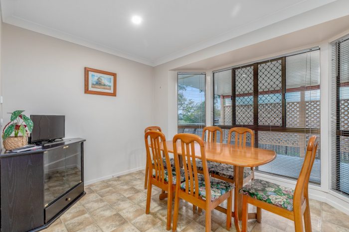 41 Rocklea Dr Southside QLD 4570 Australia
