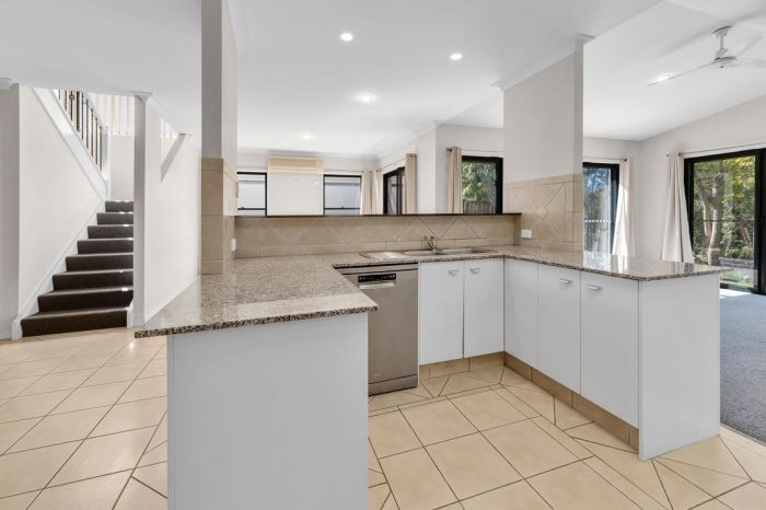 52 Woody Views Way Robina QLD 4226 Australia