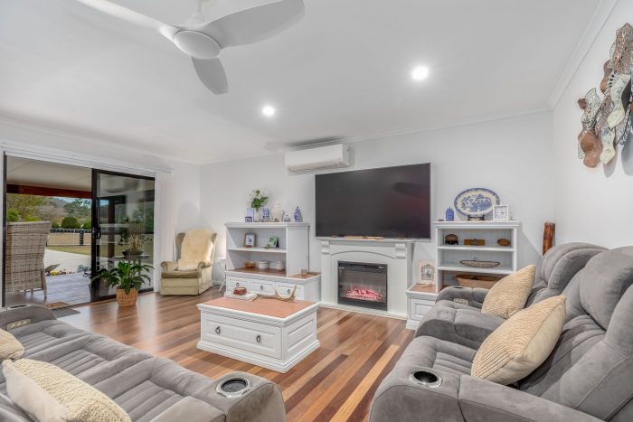 18 Harding St Kilkivan QLD 4600 Australia
