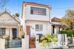 21 Arthur St Leichhardt NSW 2040 Australia