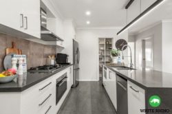 17 Underhill St Googong NSW 2620 Australia
