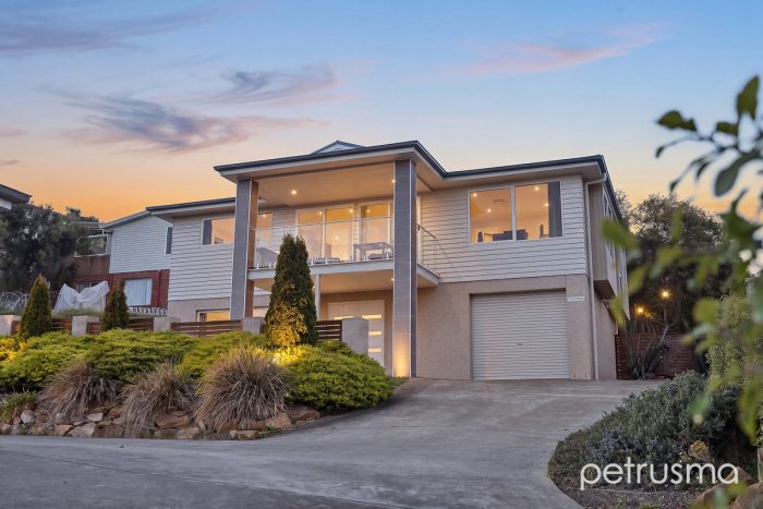 Unit 2/12 View St Bellerive TAS 7018 Australia