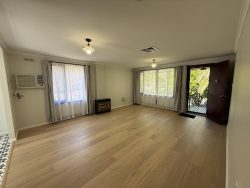 19 Waratah Cres West Albury NSW 2640 Australia
