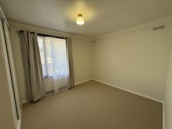 19 Waratah Cres West Albury NSW 2640 Australia