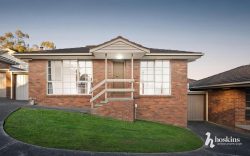 Unit 2/23-25 William St Ringwood VIC 3134 Australia