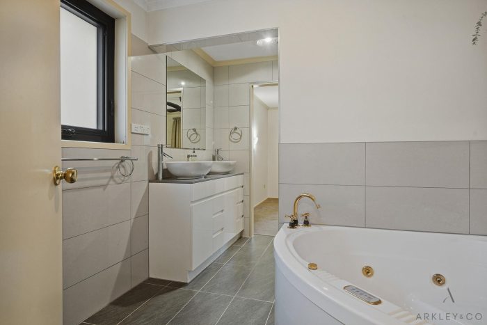 85A Clinton Rd Geilston Bay TAS 7015, Australia