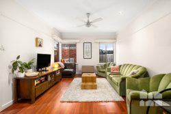 1A Hampton Parade West Footscray VIC 3012, Australia