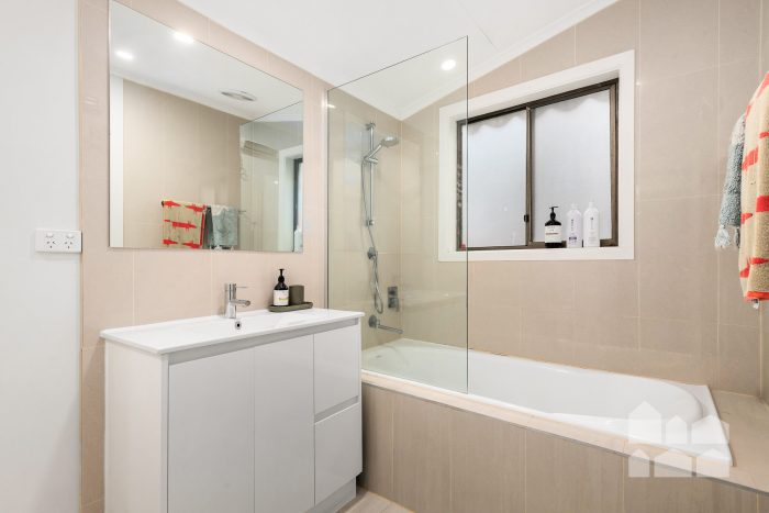 1A Hampton Parade West Footscray VIC 3012, Australia