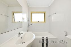 Unit A403/580 Hume Hwy Yagoona NSW 2199, Australia