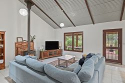 15 Lochinvar Pl Quindalup WA 6281, Australia