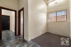 11 Barry St Hamley Bridge SA 5401, Australia
