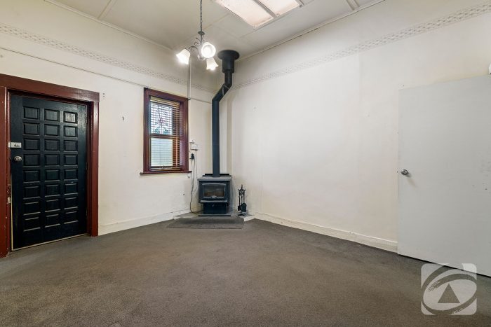 11 Barry St Hamley Bridge SA 5401, Australia