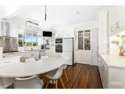 12 MacGregor St The Range QLD 4700, Australia