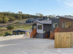 4/9 Achaderry Court Howrah TAS 7018, Australia