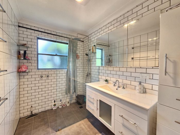 Unit 2/13 Carl Ln Muswellbrook NSW 2333, Australia