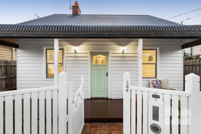 124 Chirnside St Kingsville VIC 3012, Australia