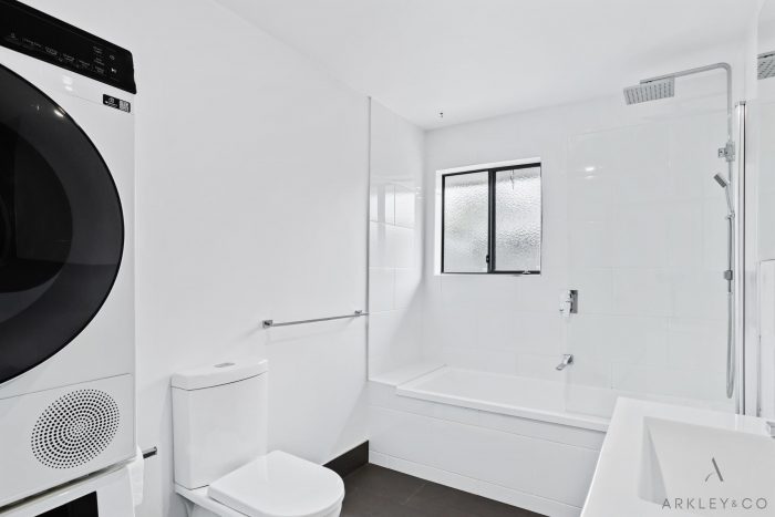 Unit 1/55 Churinga Waters Dr Old Beach TAS 7017, Australia