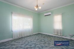 69 Hovea Cres Wundowie WA 6560 Australia