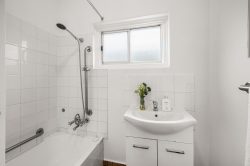 6 Craddock Street Broadview SA 5083, Australia