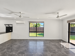 25 Devine Ct Morayfield QLD 4506, Australia