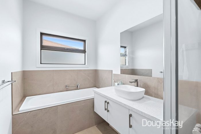 Unit 2/9 Edna St Sunshine North VIC 3020, Australia