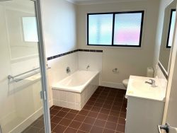 26 Edwards St Wondai QLD 4606, Australia
