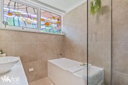 22 Belhaven Ave Taroona TAS 7053, Australia