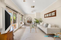 3 Temora Pl Karabar NSW 2620, Australia