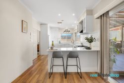 3 Temora Pl Karabar NSW 2620, Australia