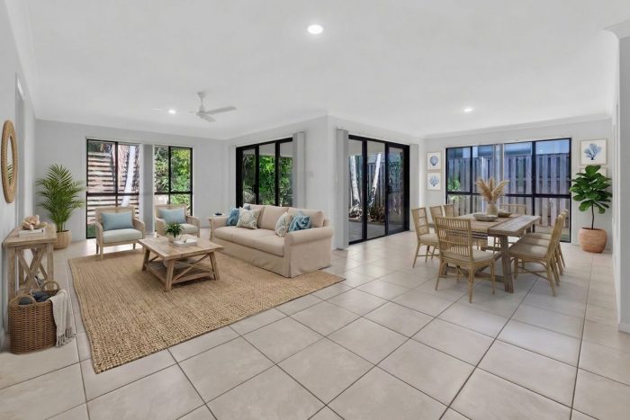 16 Frog Rock Crescent Reedy Creek QLD 4227, Australia