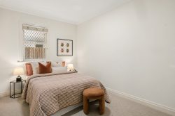 68 King Arthur Terrace Tennyson QLD 4105, Australia