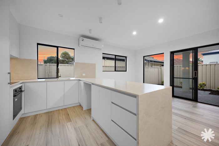 1/255 Fisher St Cloverdale WA 6105, Australia