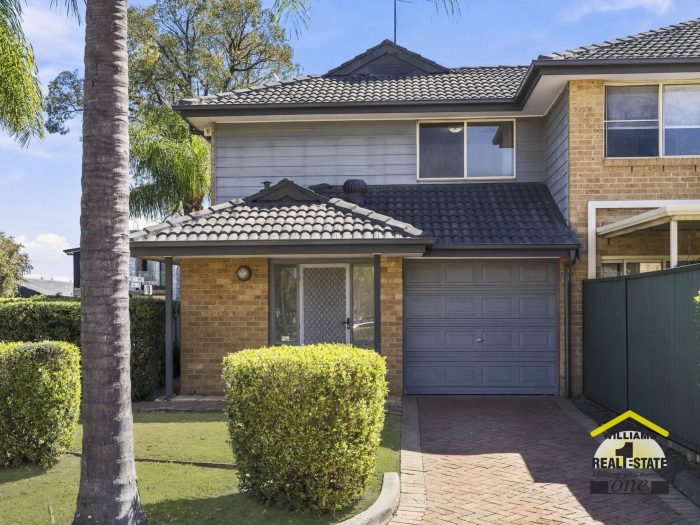 Unit 3/2 Frank Oliveri Dr Chipping Norton NSW 2170, Australia