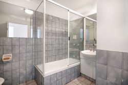 Unit 40/42 Beach Parade Surfers Paradise QLD 4217, Australia