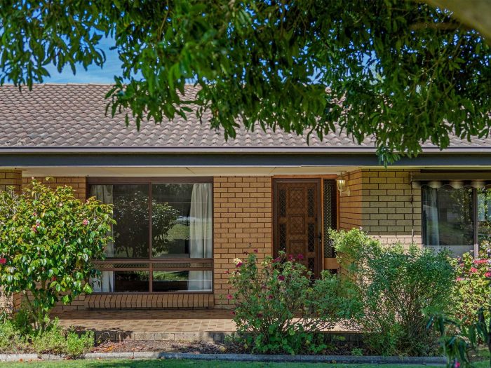274 Gray St Hamilton VIC 3300, Australia