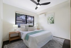 Unit 32/12 Greendale Way Carindale QLD 4152, Australia
