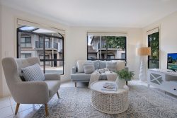 Unit 32/12 Greendale Way Carindale QLD 4152, Australia