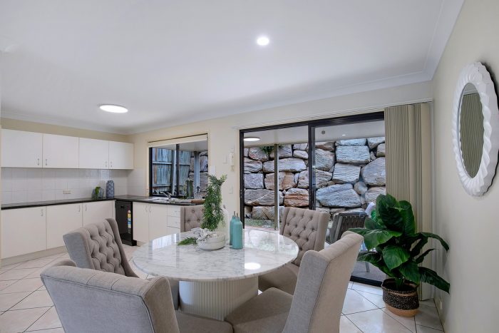 Unit 32/12 Greendale Way Carindale QLD 4152, Australia