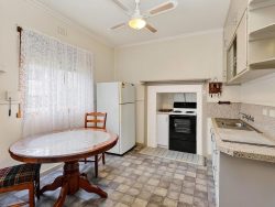 36 Lindsay St Dennington VIC 3280, Australia
