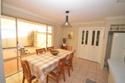 4 Horta Ln Secret Harbour WA 6173, Australia