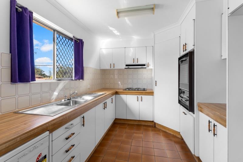 4/35 Humpybong Esplanade Redcliffe QLD 4020, Australia