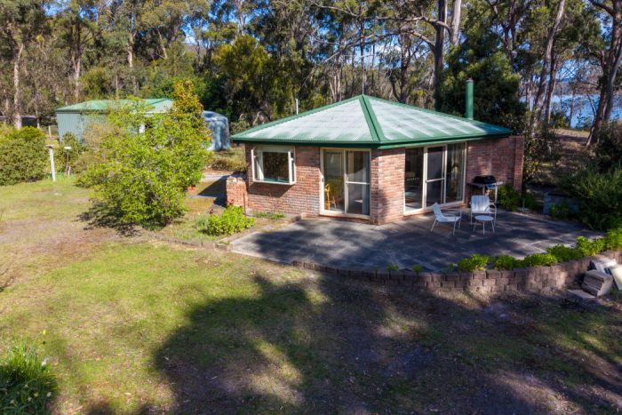 5766 Arthur Hwy Taranna TAS 7180, Australia