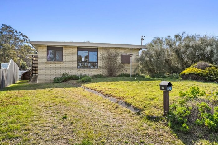 Unit 1/50 Susans Bay Rd Primrose Sands TAS 7173, Australia