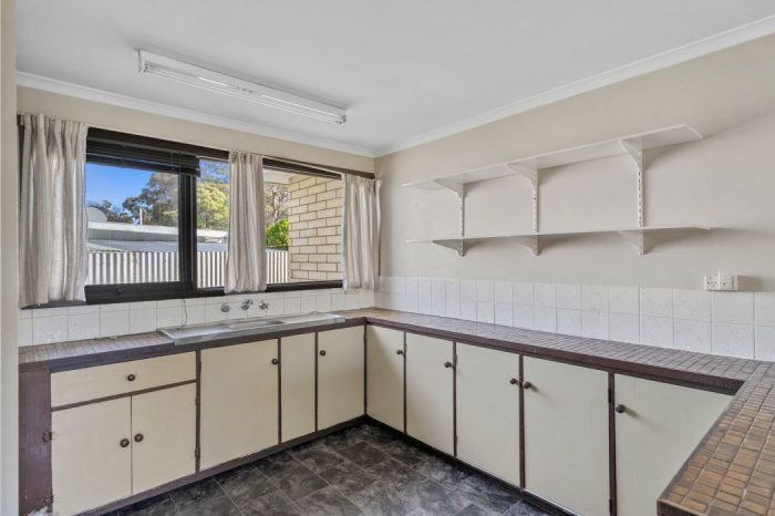 Unit 1/50 Susans Bay Rd Primrose Sands TAS 7173, Australia