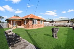 45 King St Woody Point QLD 4019, Australia