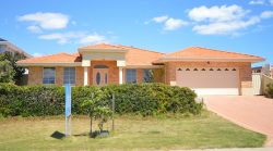 41 Lord Hobart Dr Madora Bay WA 6210, Australia